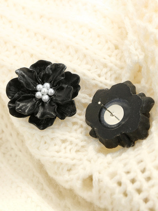 Earrings - Camellia three-dimensional white flower pearl