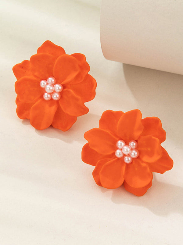 Earrings - Camellia three-dimensional white flower pearl
