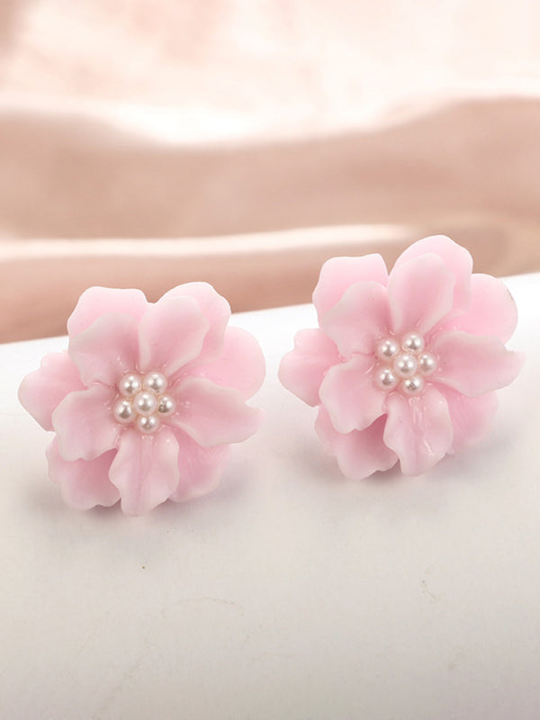 Earrings - Camellia three-dimensional white flower pearl