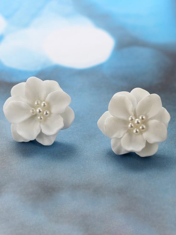 Earrings - Camellia three-dimensional white flower pearl