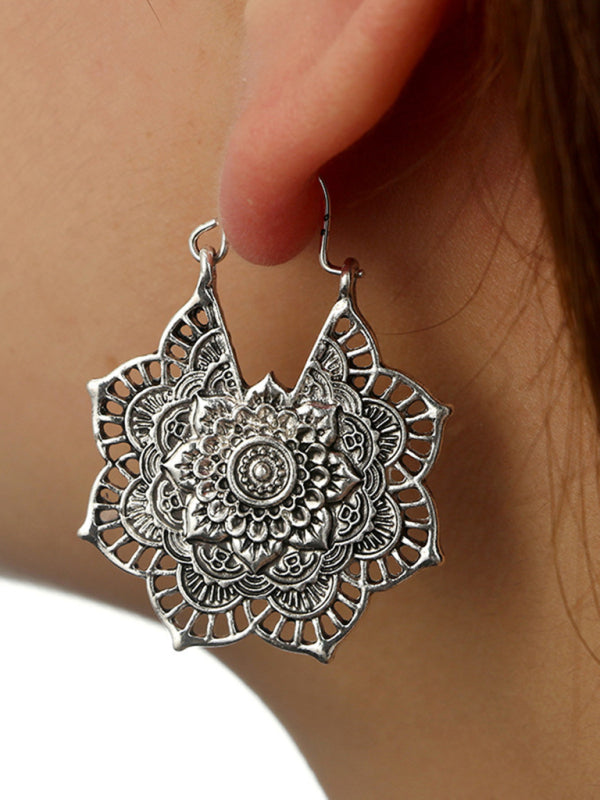 Earrings - Vintage Ethnic Metal Cutout Floral Flower