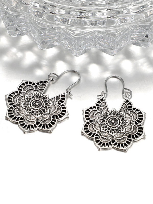 Earrings - Vintage Ethnic Metal Cutout Floral Flower